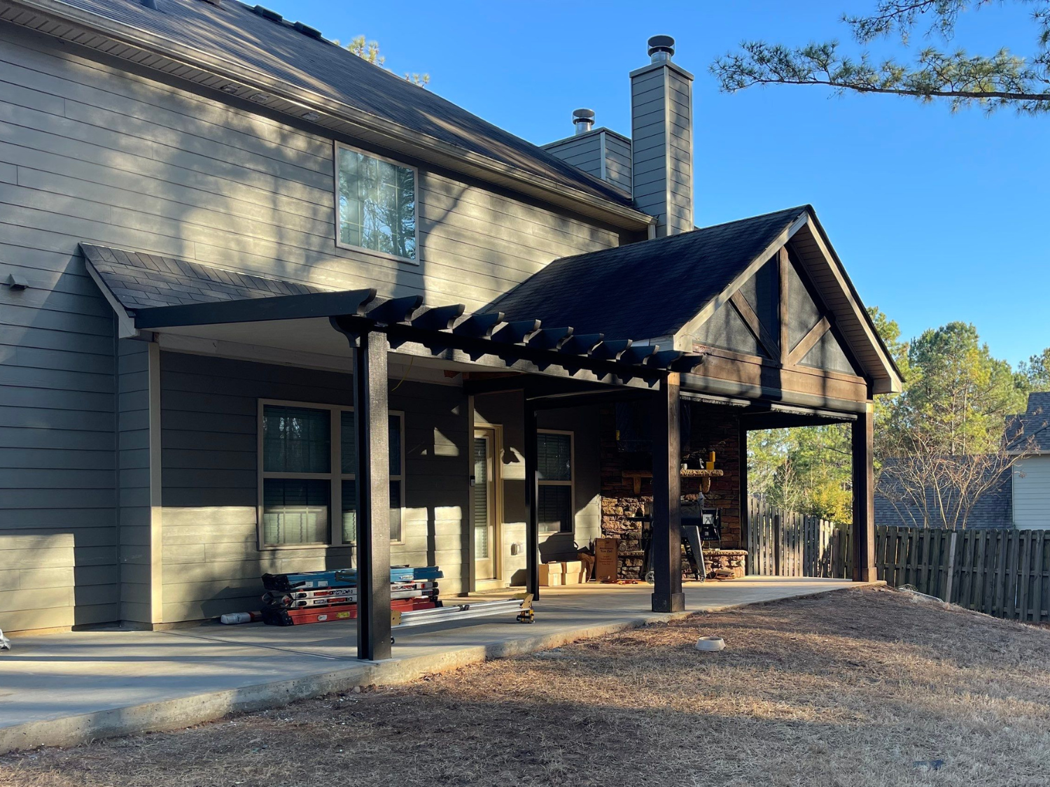 LifeRoom Motorized Screen Enclosure & Santa Fe Patio Cover by Four Seasons of River City 
