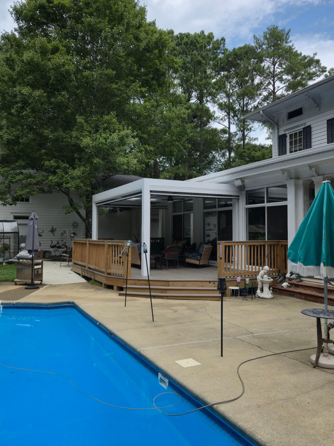 LifeRoom Louvered Roof System with motorized screens.